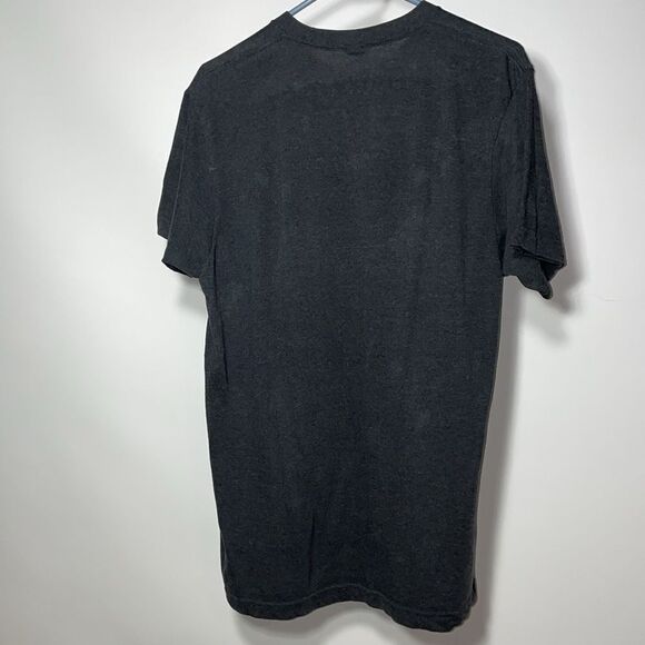 Woman’s graphic tee - Picture 5 of 7